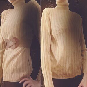 Title: Vintage Pale Beige Ribbed Turtleneck Sweater | Short/Cropped Fit | Size L